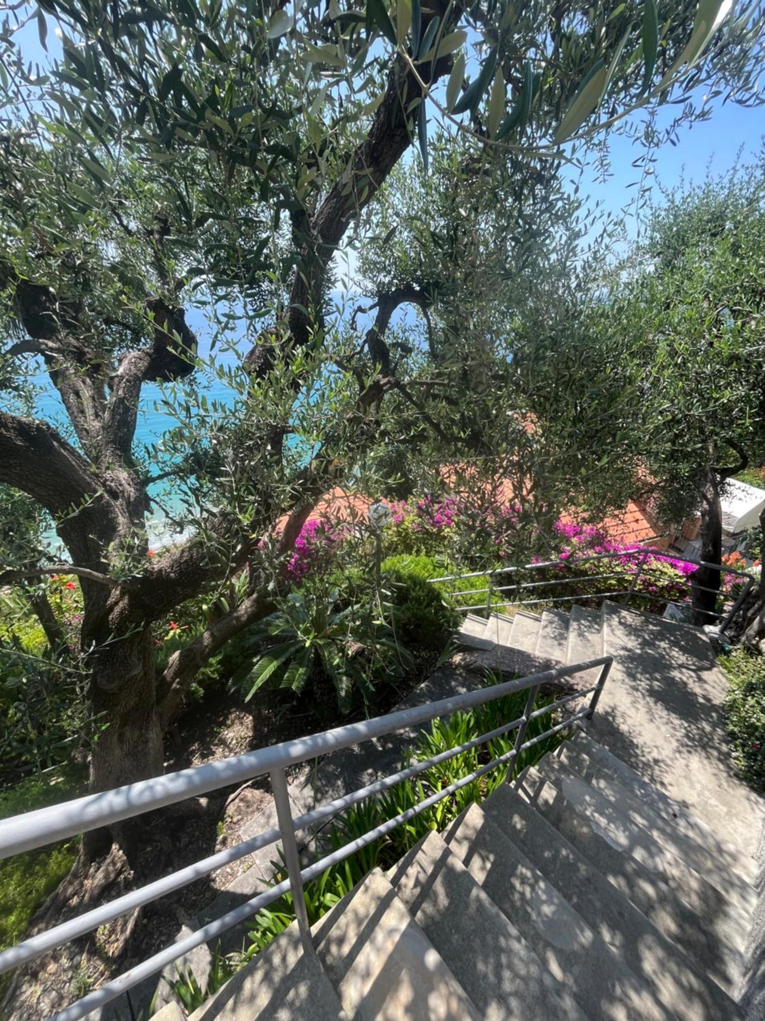 Casa Monnalisa - Calandre Sabbie Oro Villa Ventimiglia Buitenkant foto